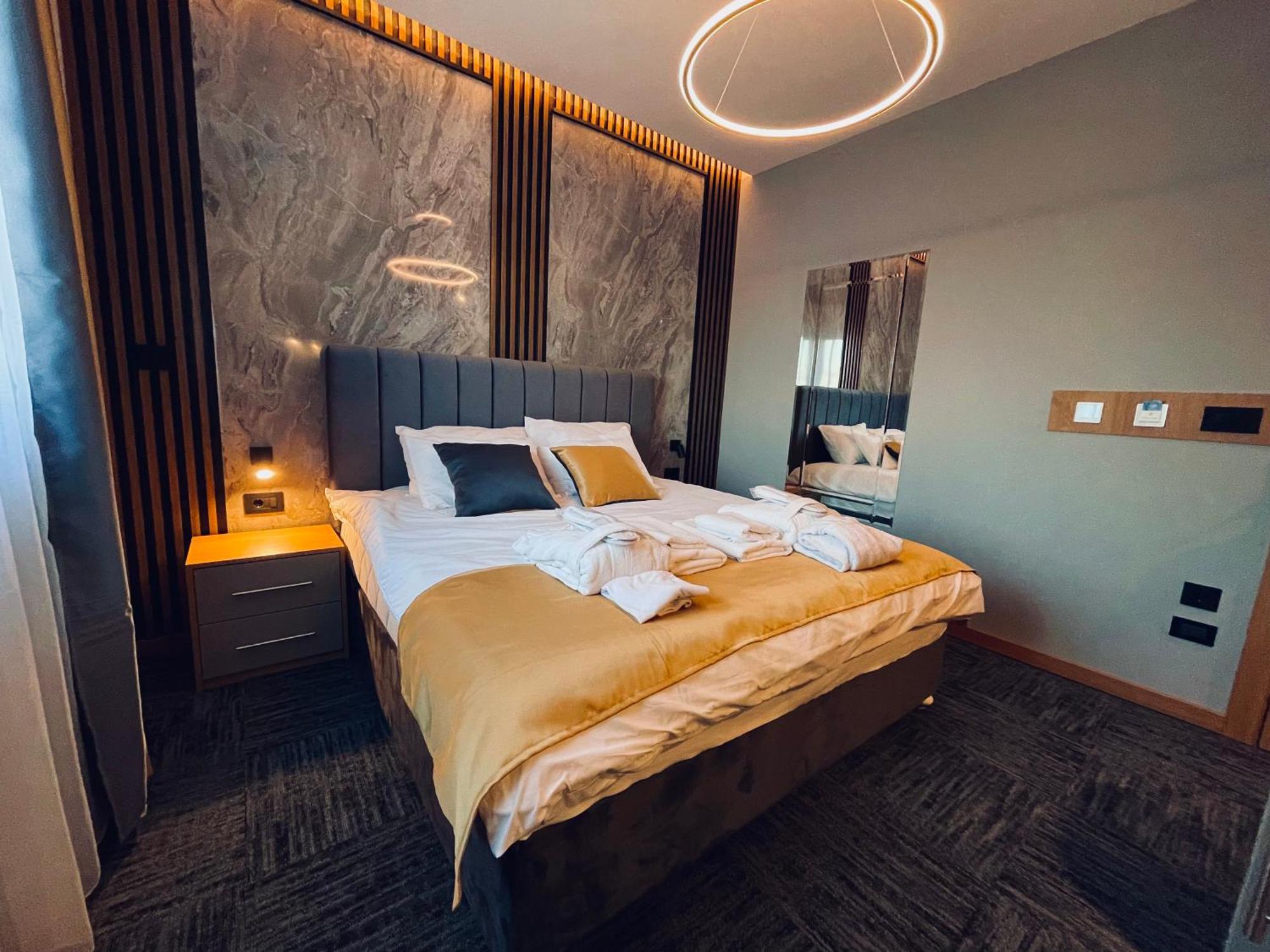 Mozaik Apartments & Spa - Modern 4-Star Apartments With Exclusive Private Spa Wellness In The City Center - Sauna, Jacuzzi, Turkish Bath - Free Parking, Wi-Fi - Rooms & Apartments Cuprija Ćuprija Exterior foto